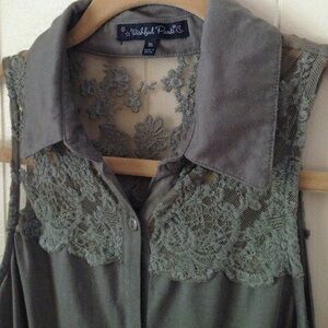Olive Green Sleeveless Button Down Top 106
